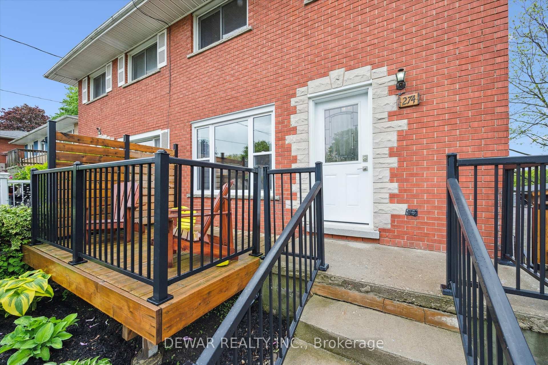 274 Erb Street photo 4