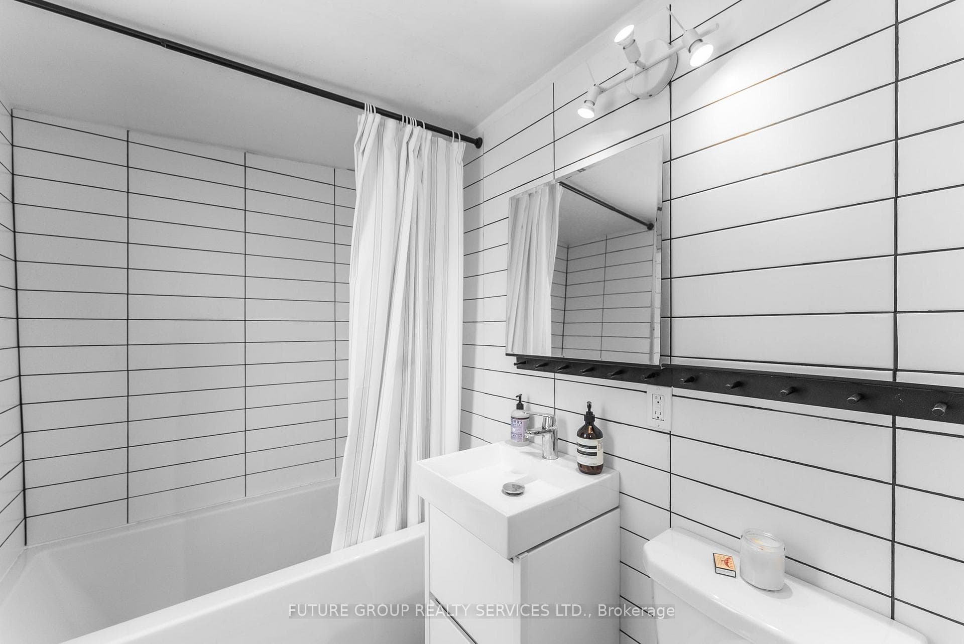 3rd Fl Bathroom