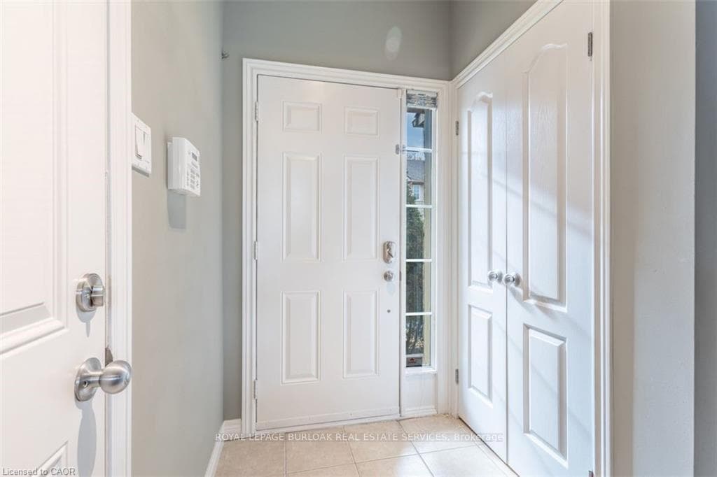 25 Liddycoat Lane photo 3