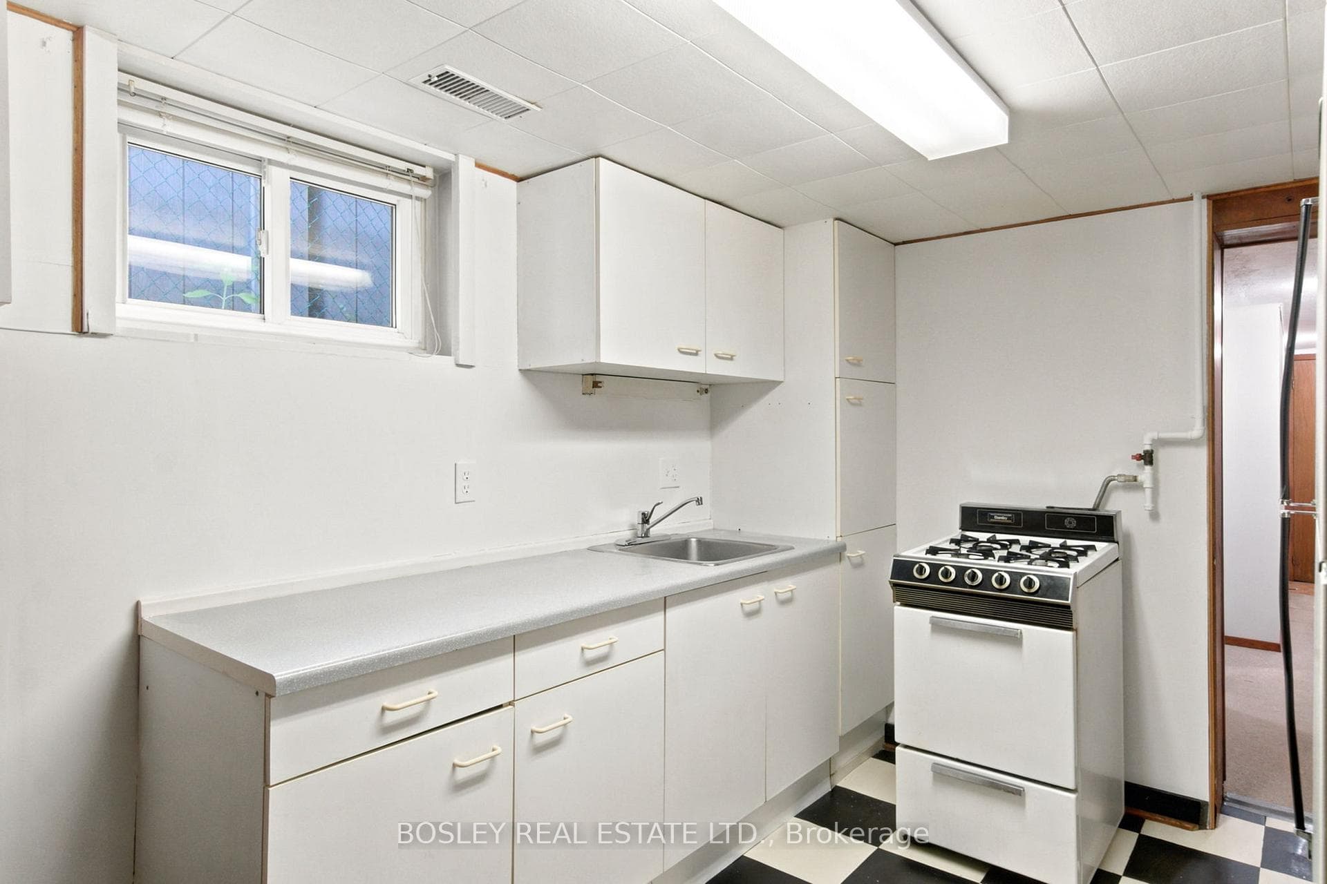 251 Ellington Drive photo 34
