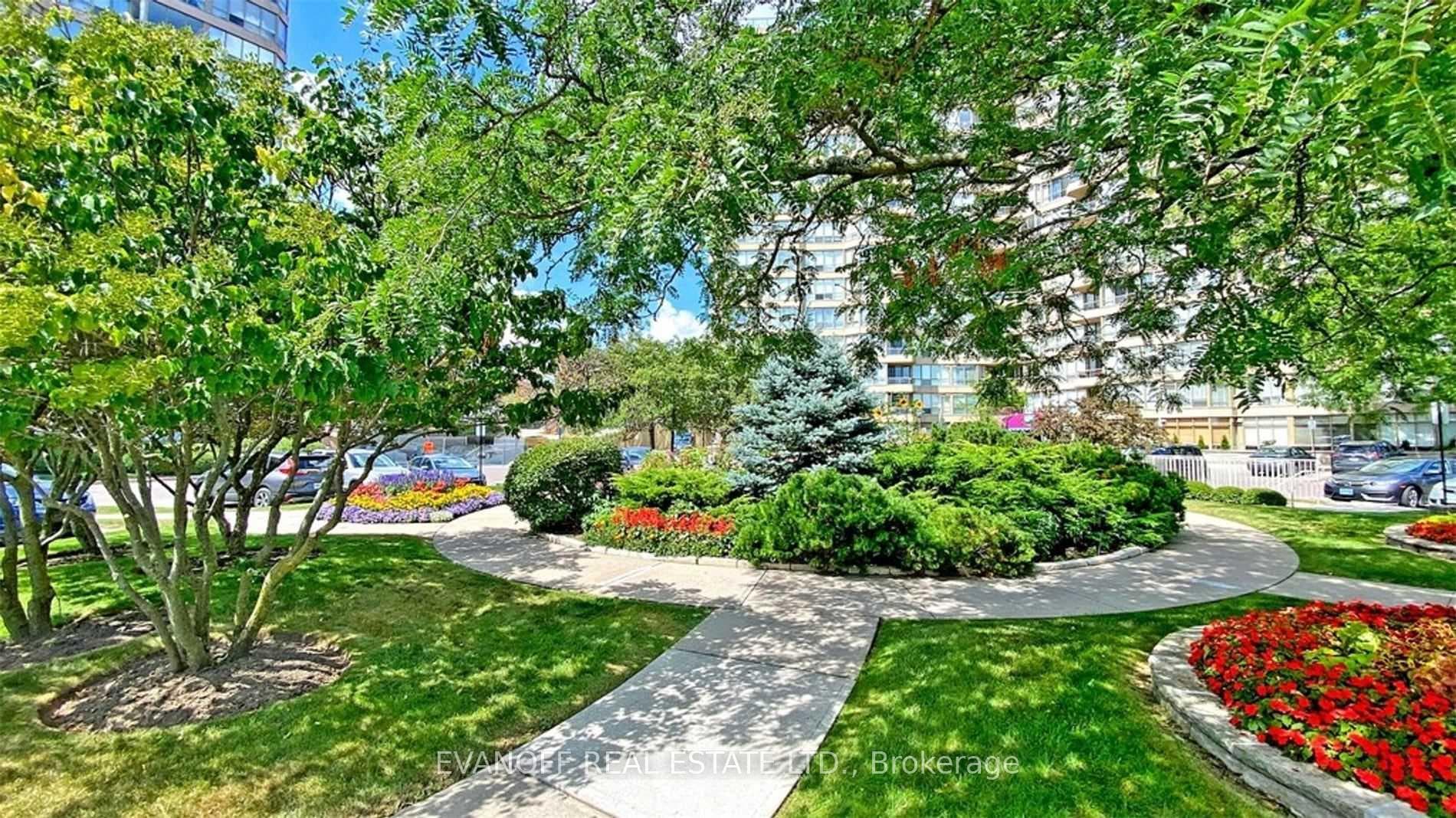 10 Guildwood Parkway Unit 423 photo 41