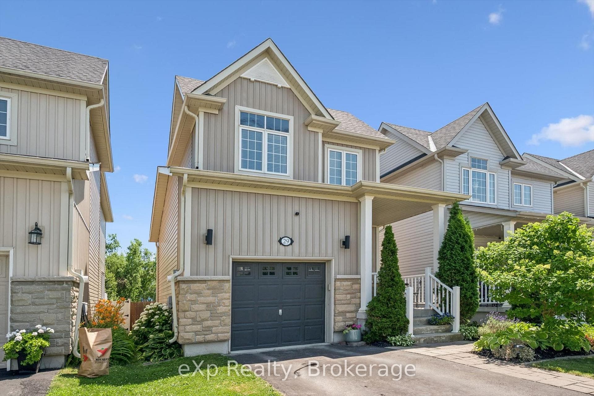 29 Goodall Court photo 2