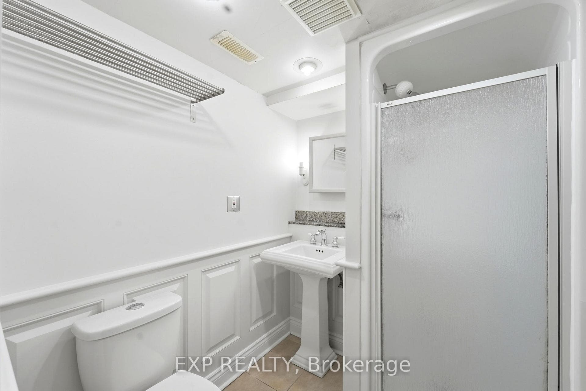 956 Gold Crescent photo 27