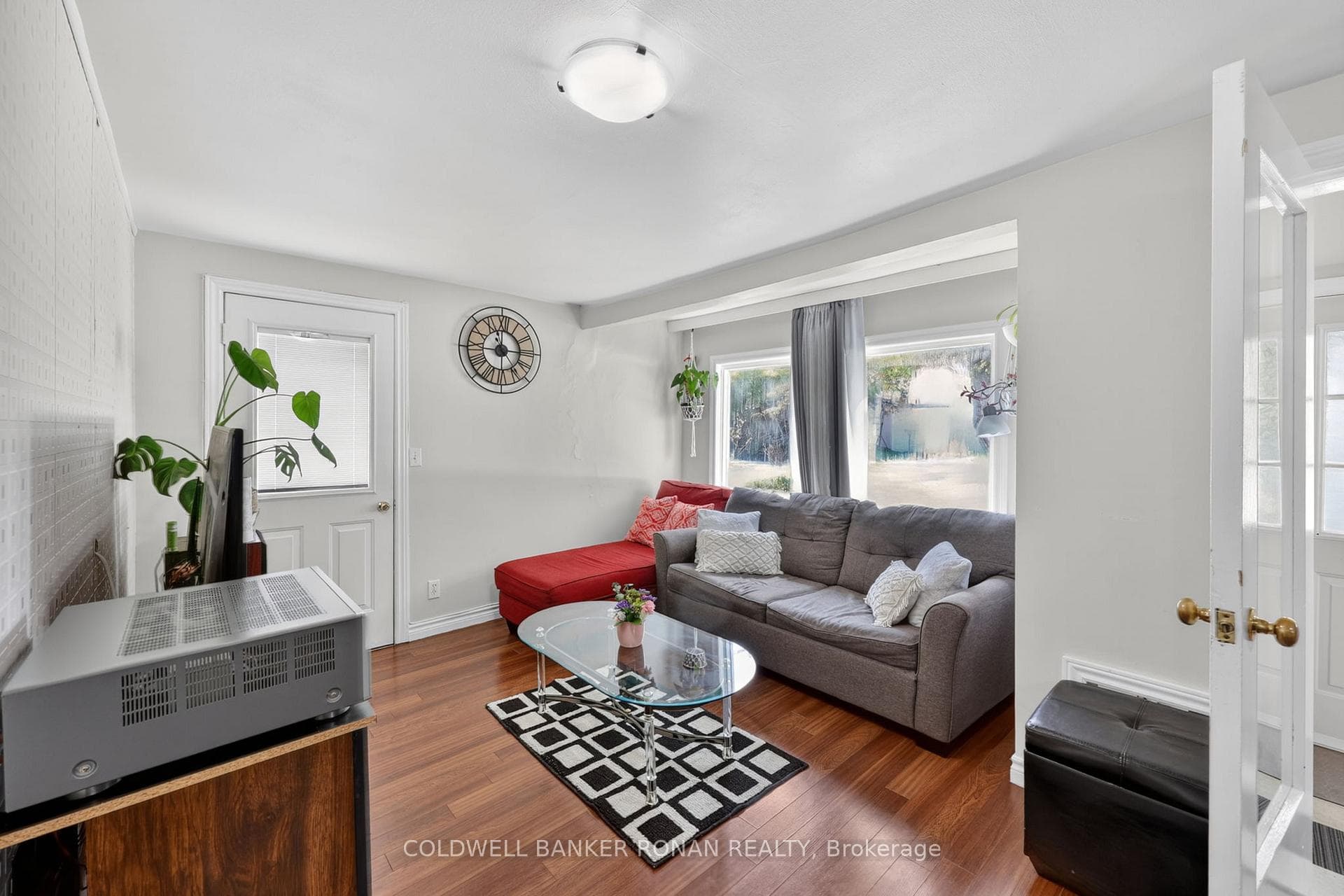 246 Weir Street photo 12