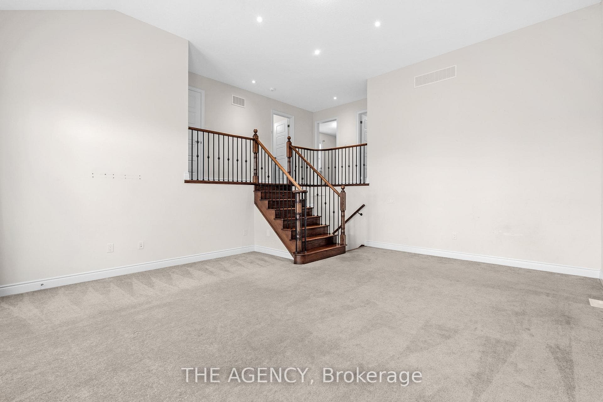 223 Thompson Road photo 19