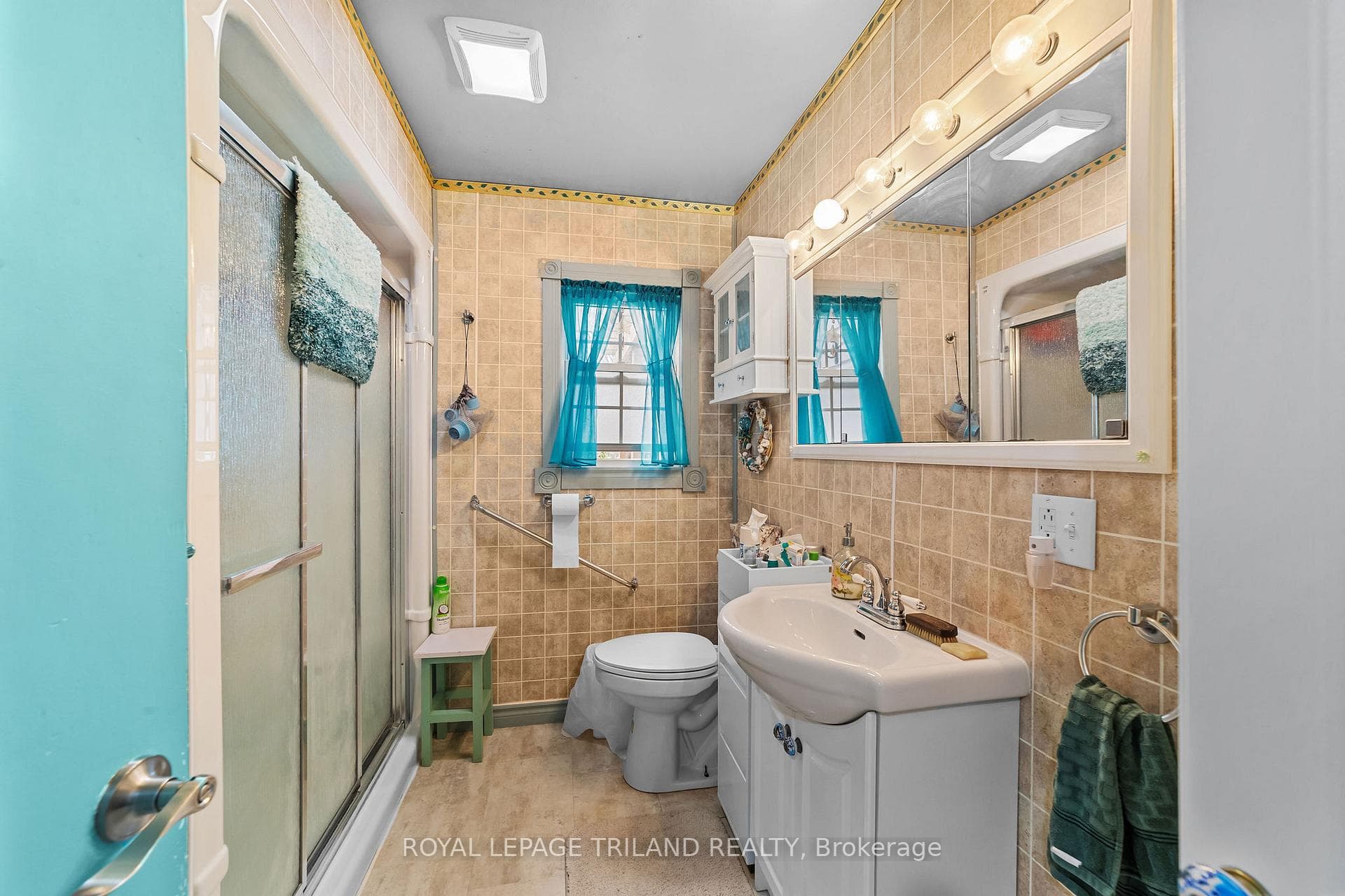 22929 Hagerty Road photo 38