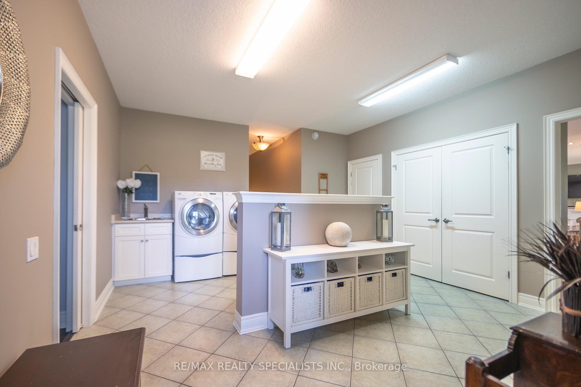 Main floor laundry/mud r