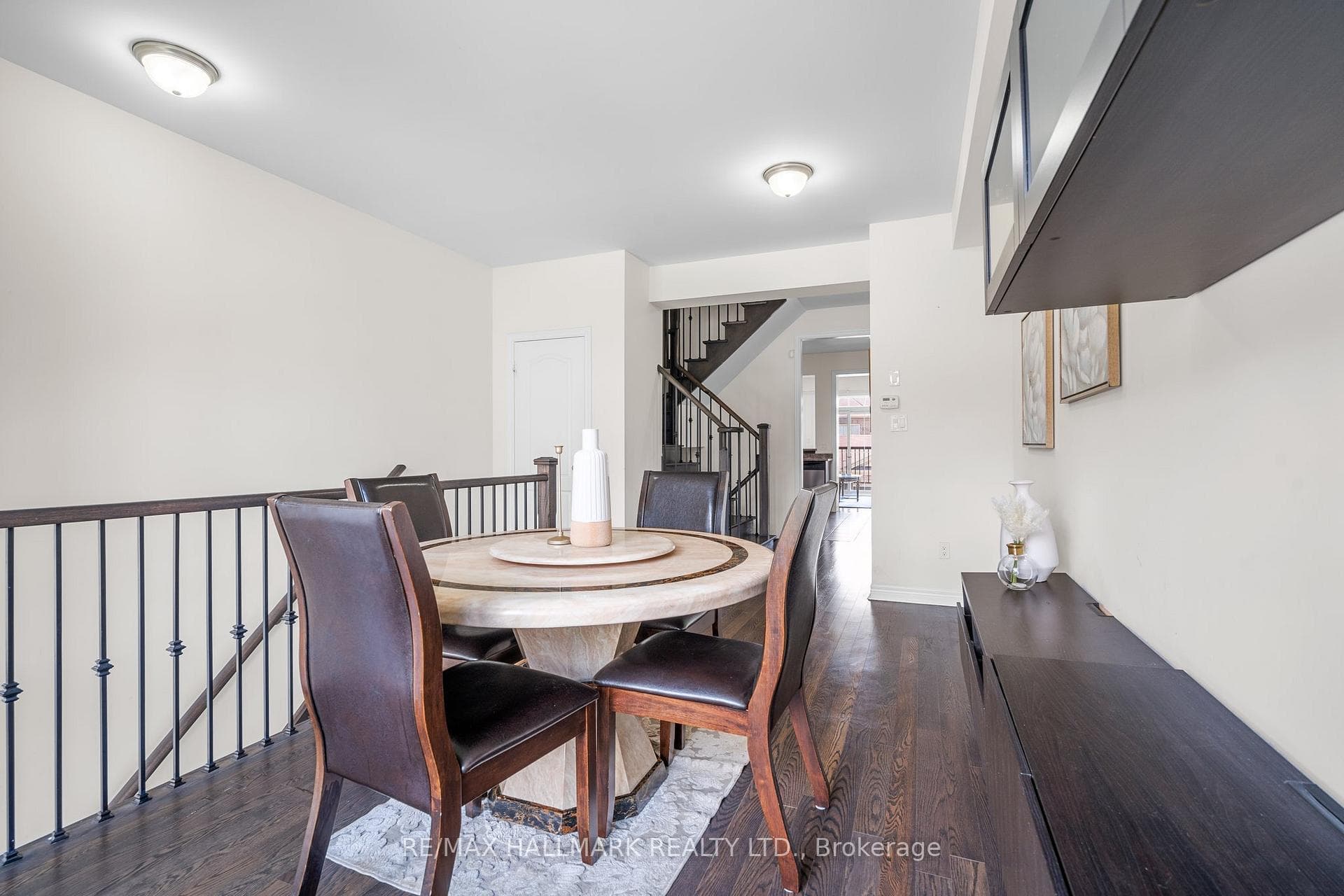 222 Inspire Boulevard photo 8