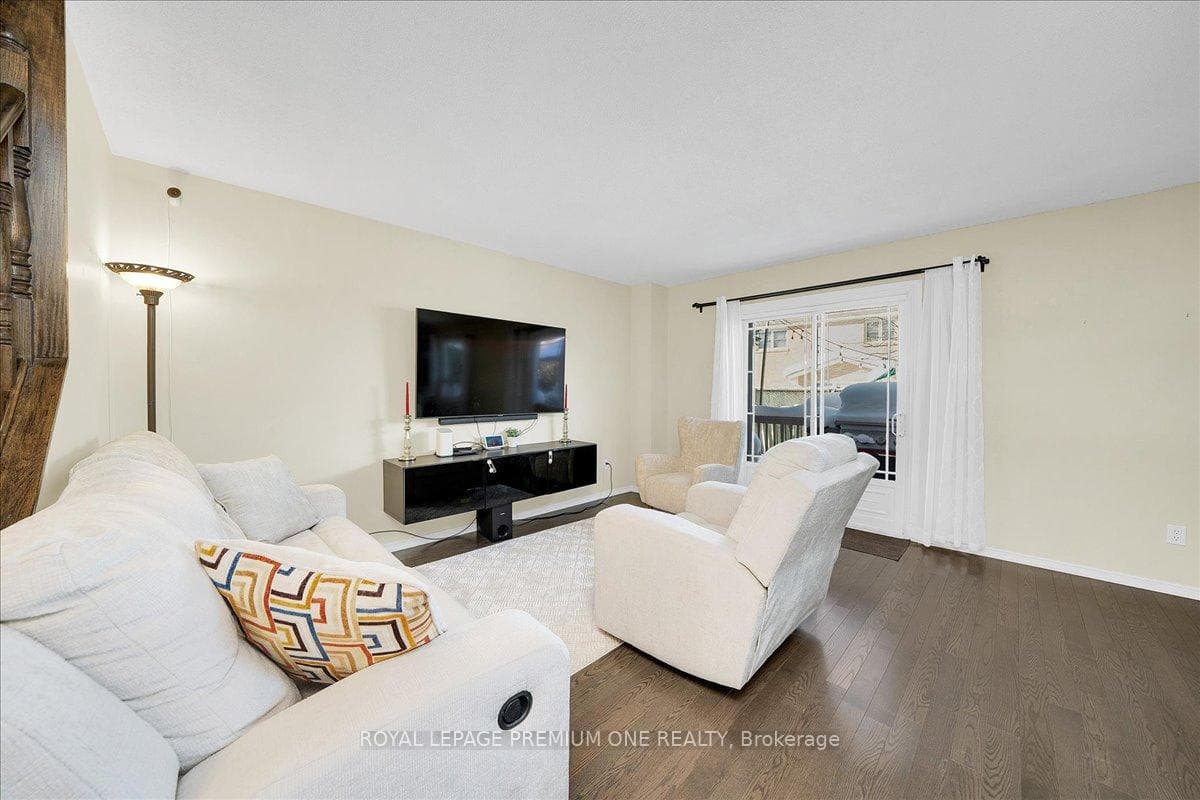 30 Mitchell Avenue photo 13