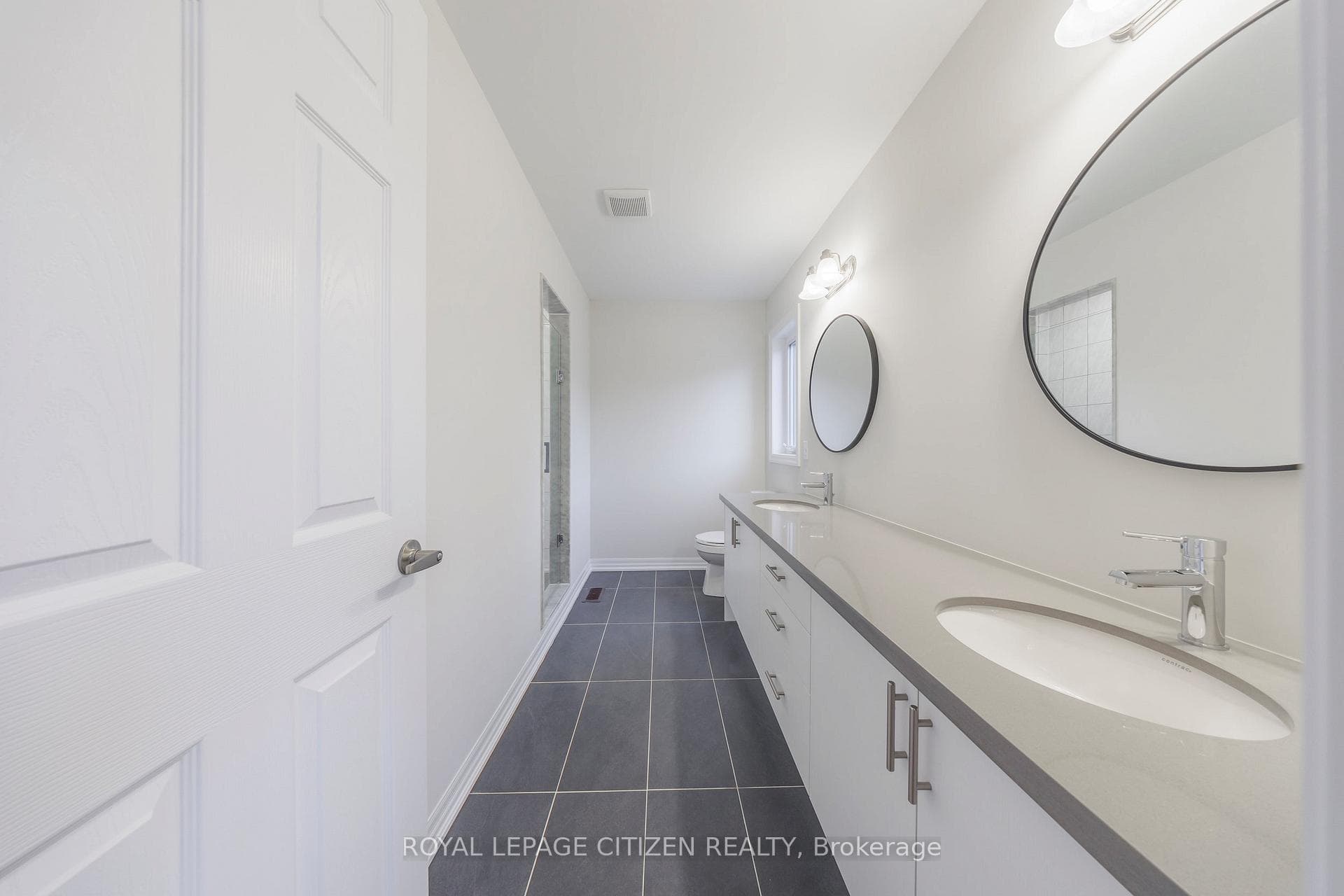 34 Northrop Avenue photo 21