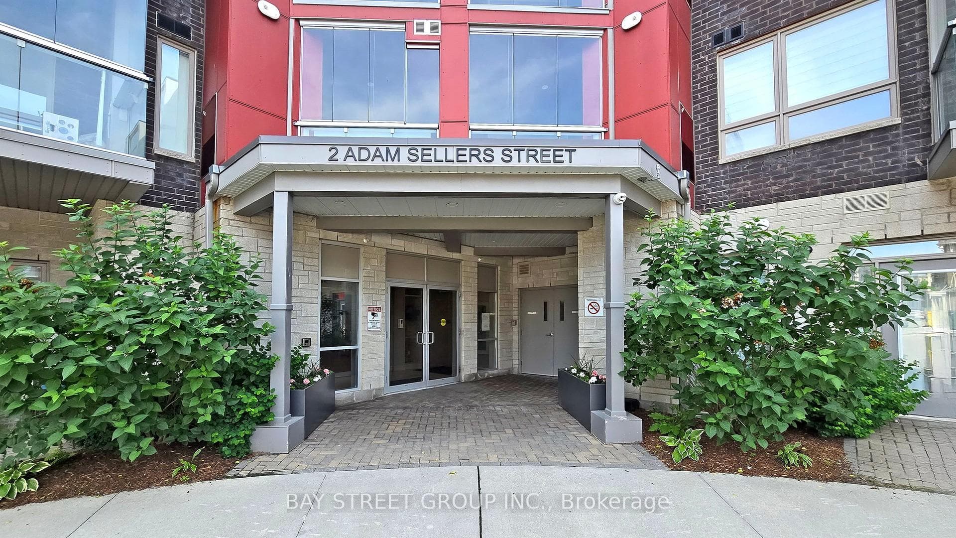 2 Adam Sellers Street Unit 512 photo 24