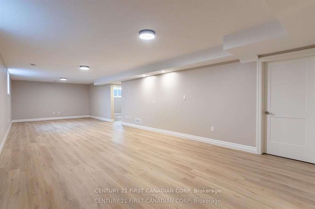 LOT 105 DARWIN Crescent photo 30