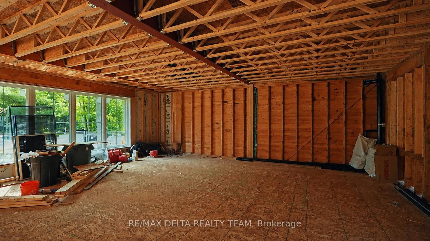 8 Pineglen Crescent photo 7