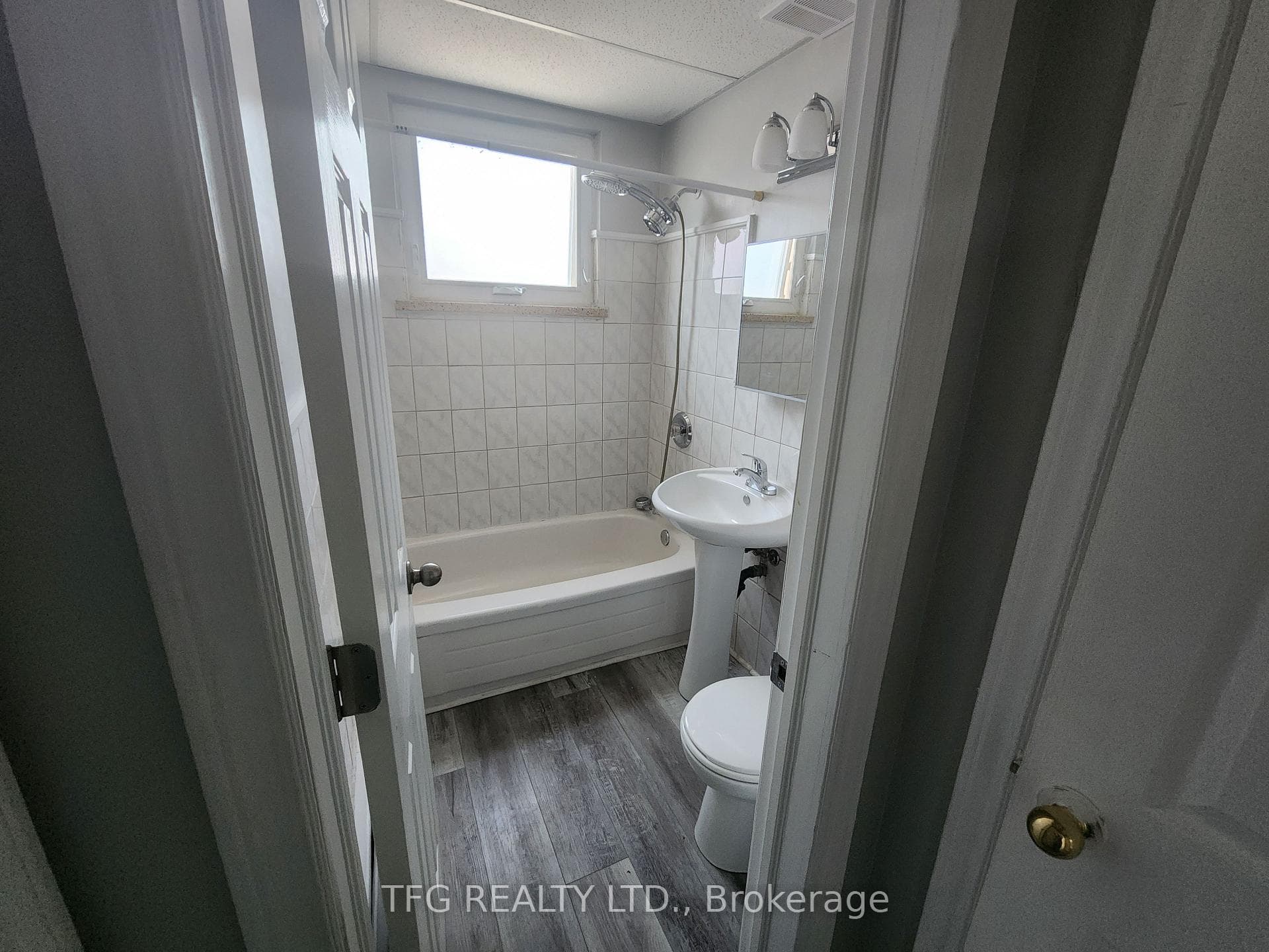 280 Montrave Avenue Unit 7 photo 6