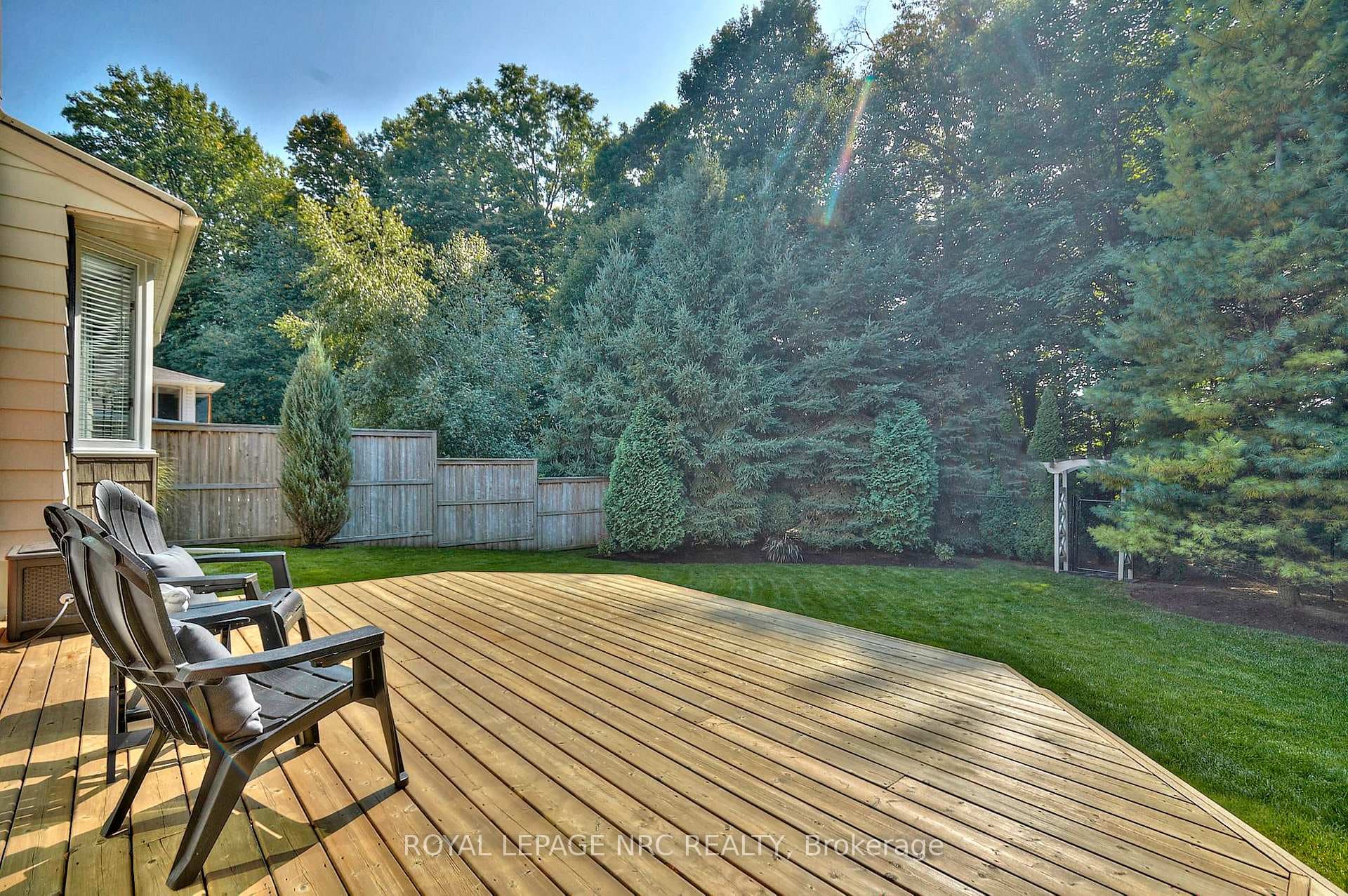 28 Spruceside Crescent photo 38