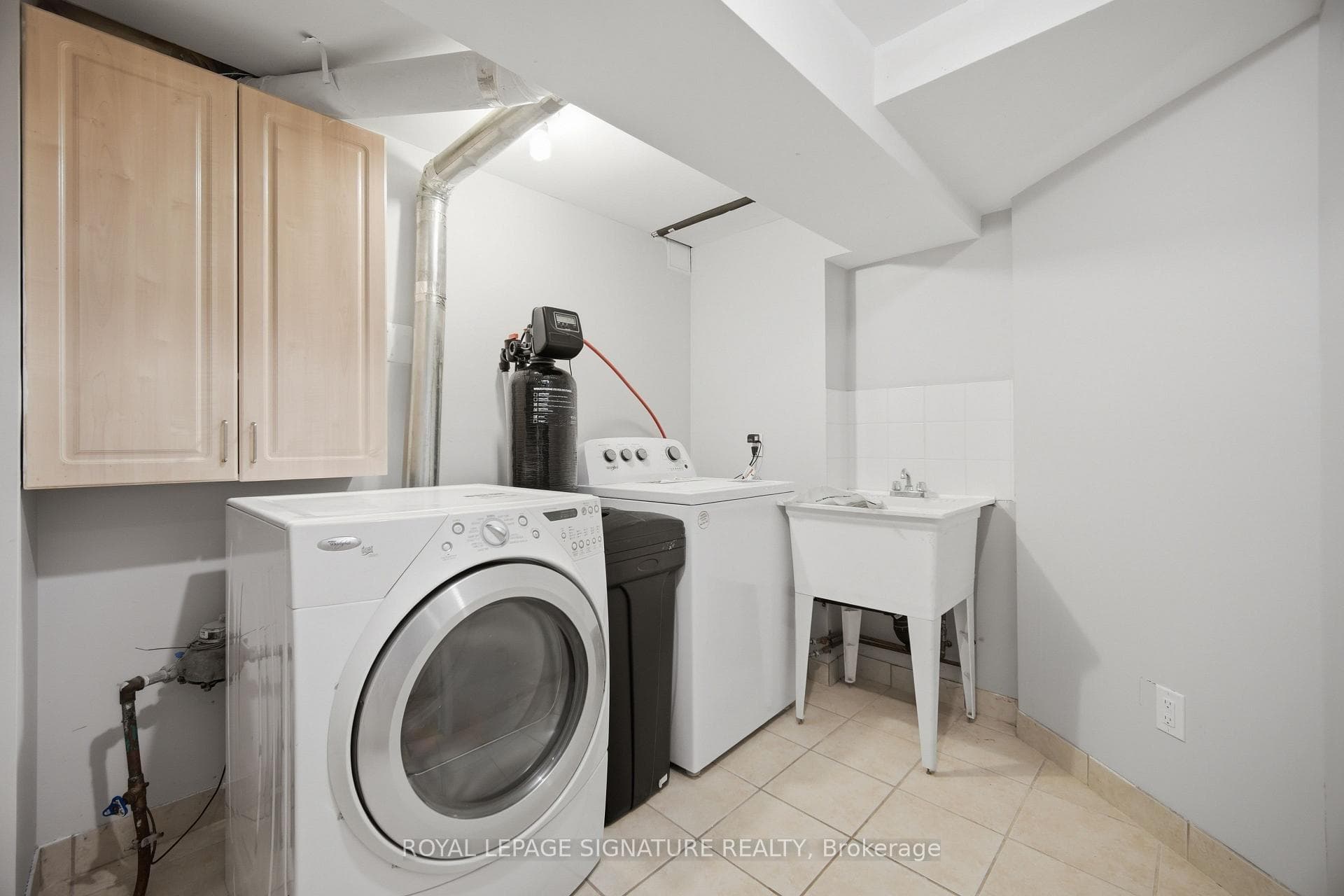 53 Guery Crescent Unit 2 photo 25