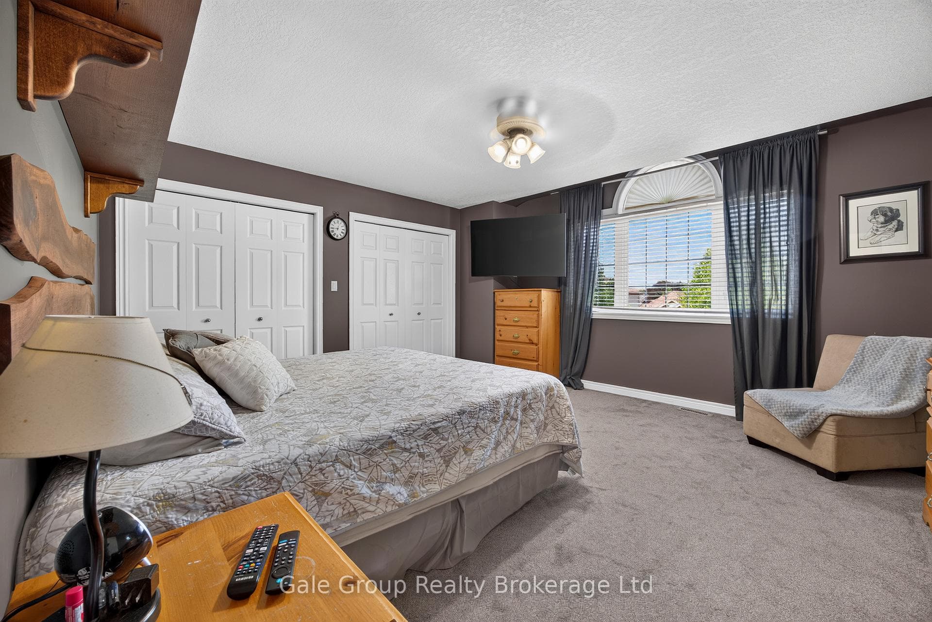 507 HUMMINGBIRD Crescent photo 25