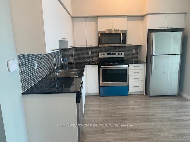 2150 Lawrence Avenue Unit 905 photo 1