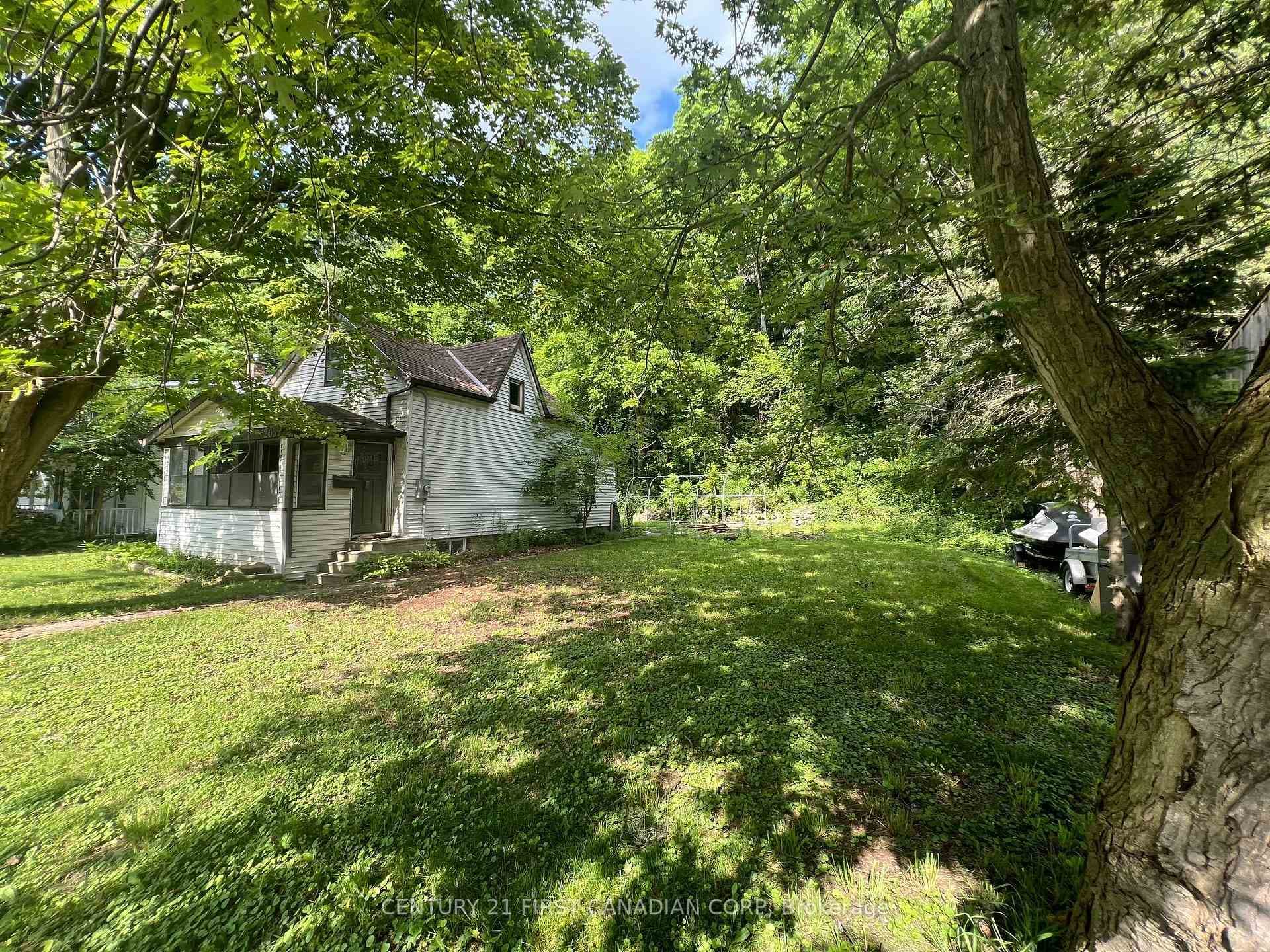 205 Orchard Street photo 2