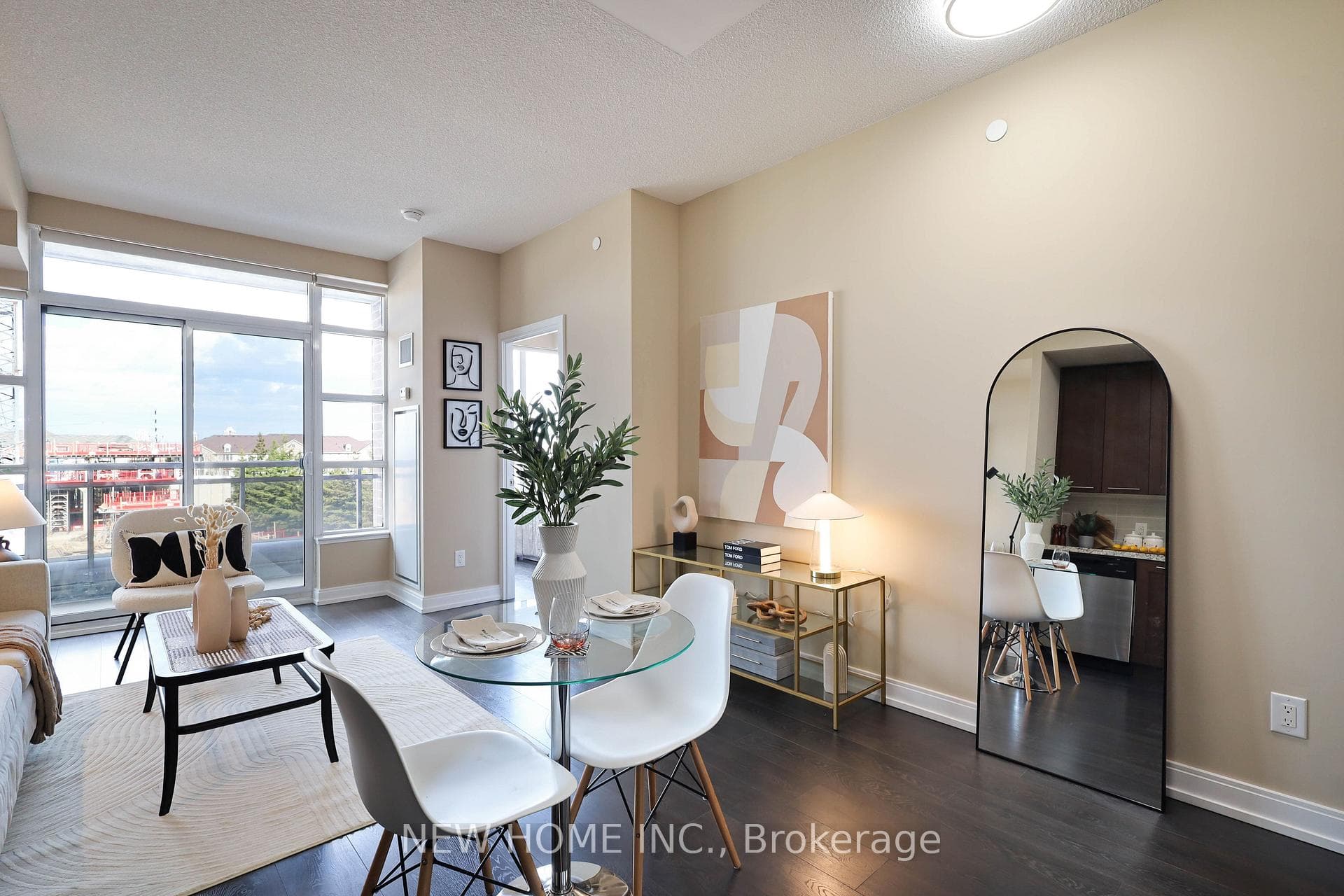 540 Bur Oak Avenue Unit 330 photo 4