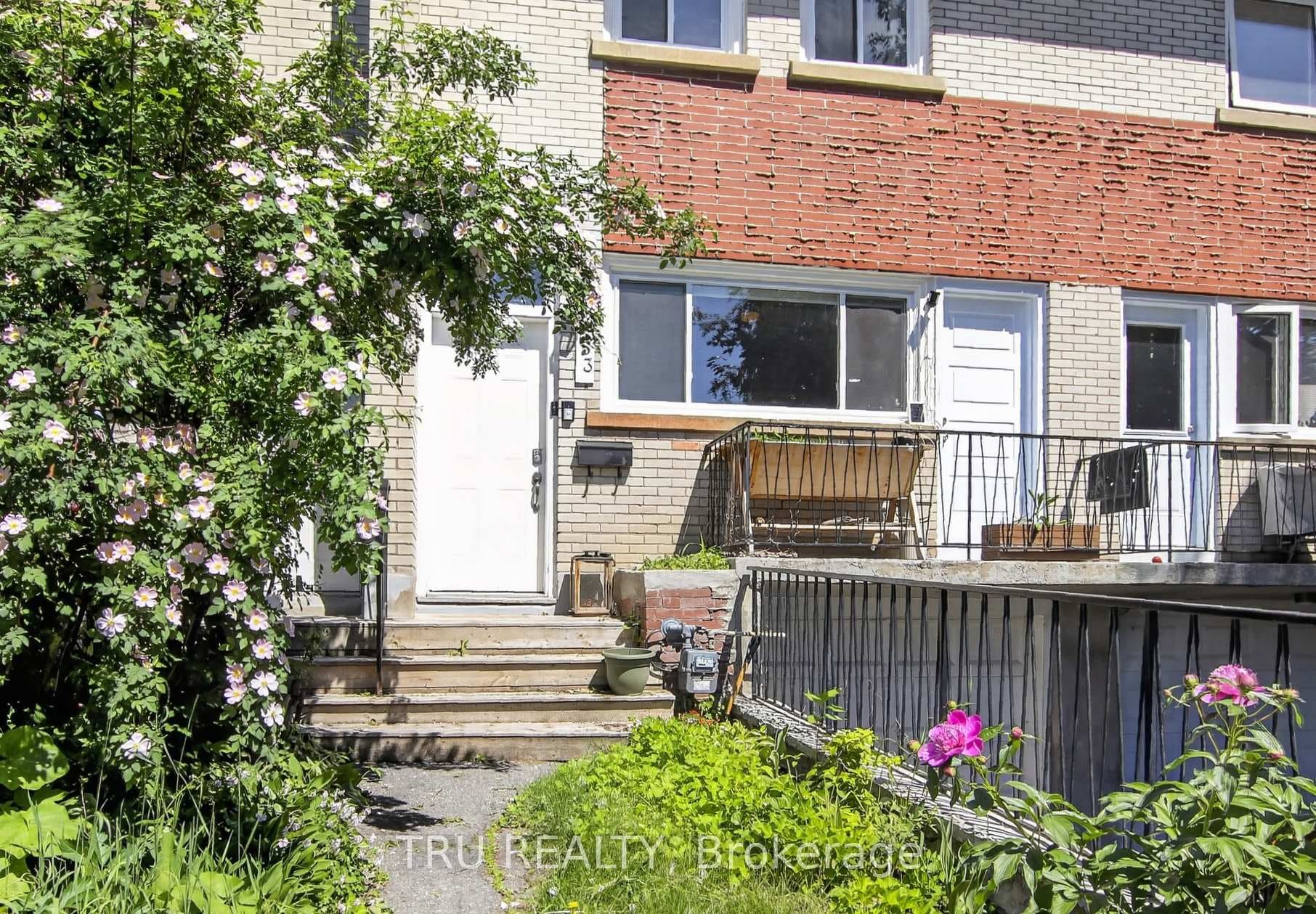 1253 Emperor Avenue photo 1