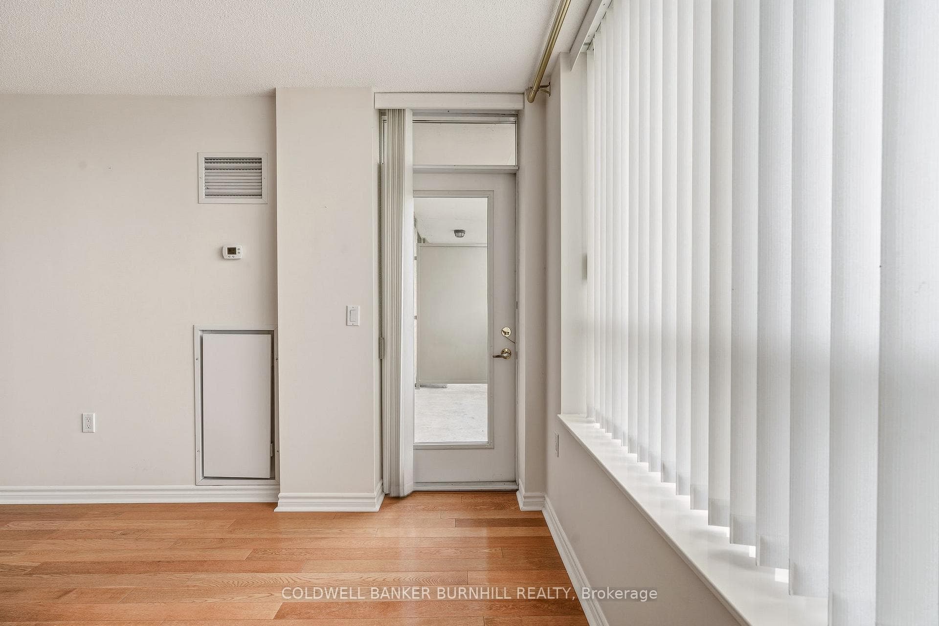 100 BURLOAK Drive Unit 1415 photo 26