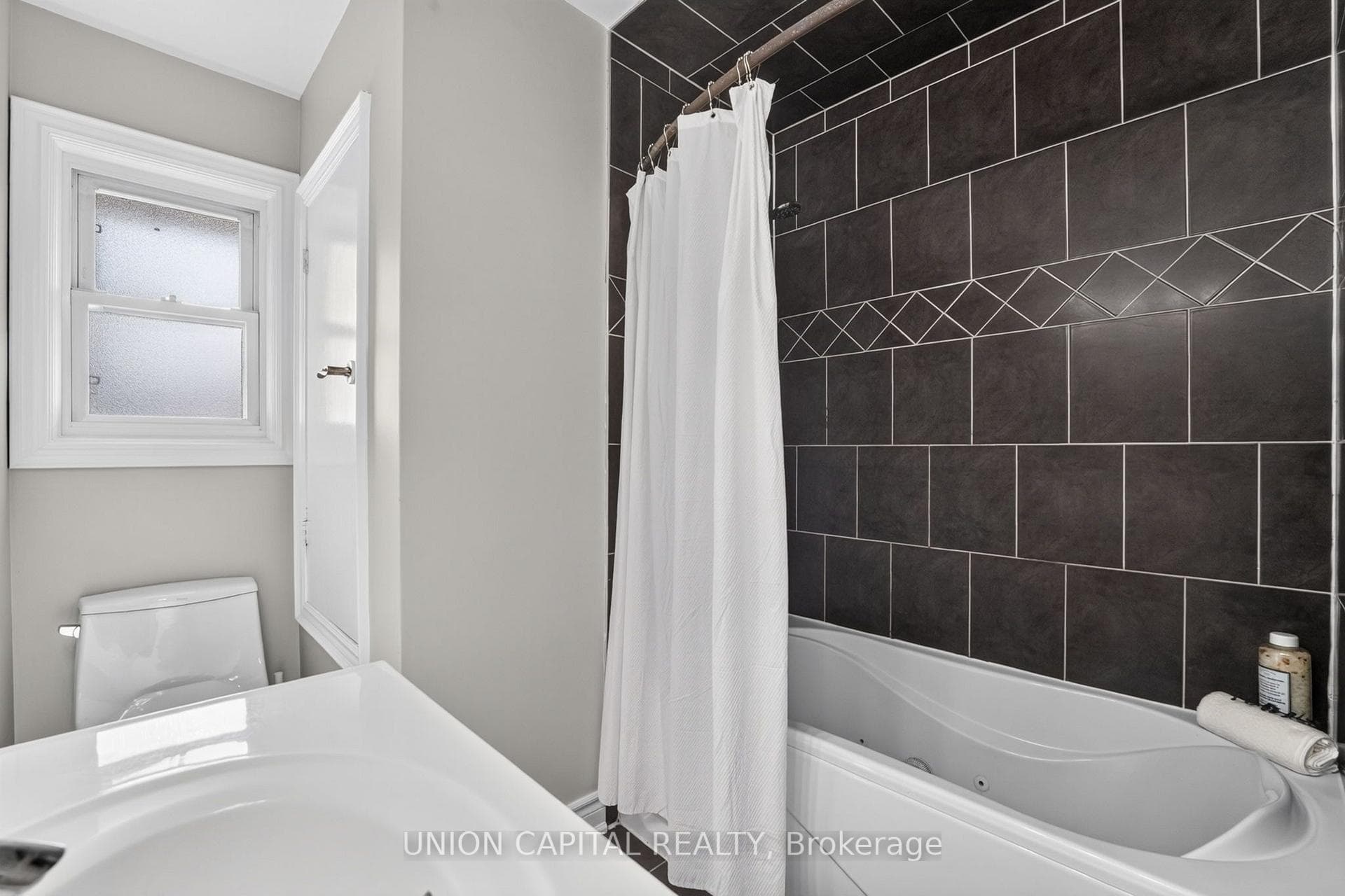 30 Collier Road photo 26