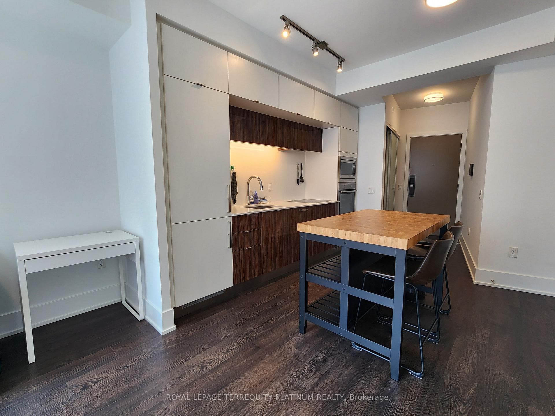 10 York Street Unit 3008 photo 11