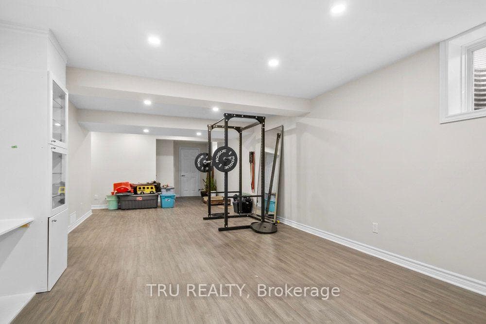 731 Brittanic Road photo 31