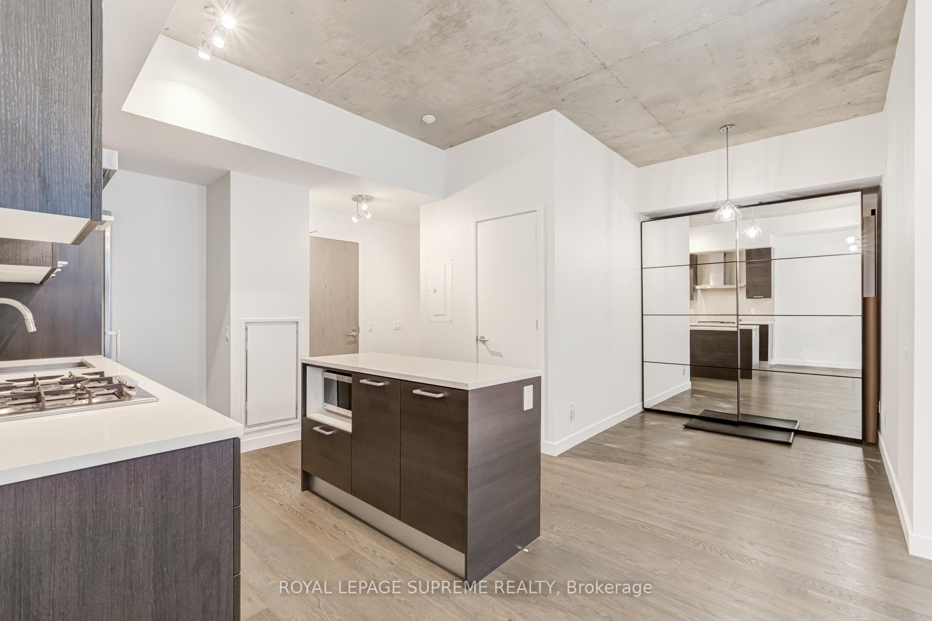 90 Broadview Avenue Unit 620 photo 15