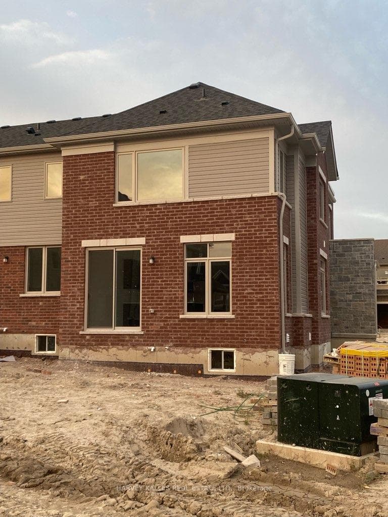 51 Edminston Drive photo 12