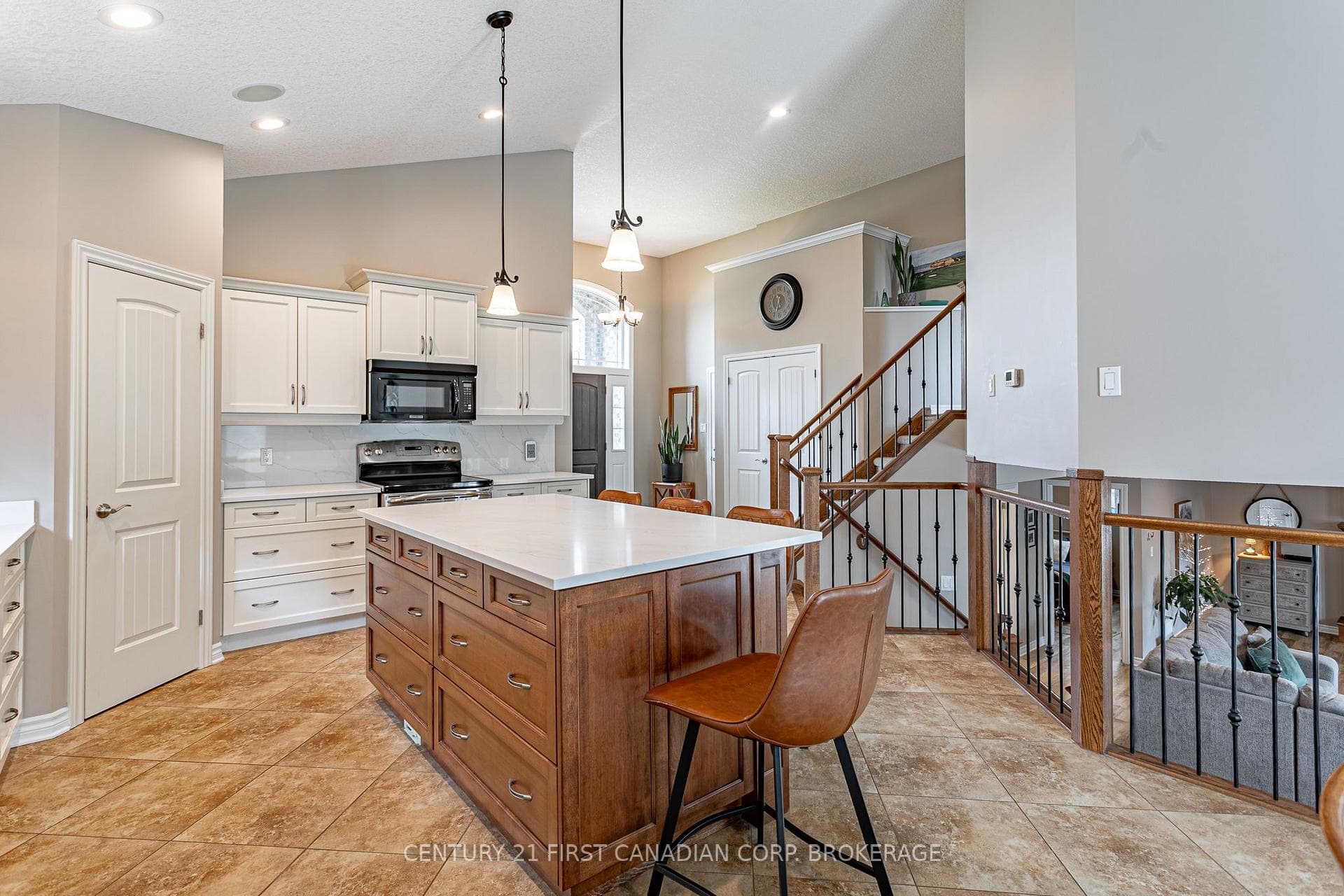 270 Boyd Boulevard photo 11