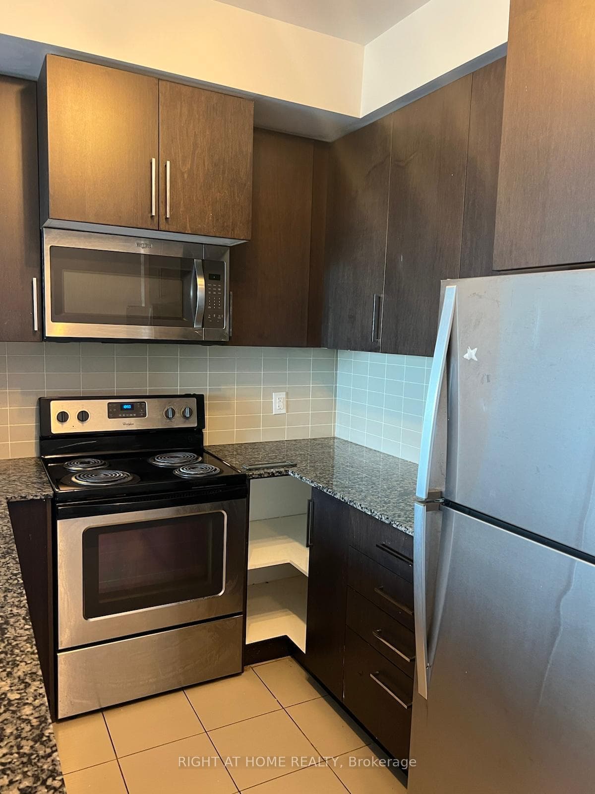 840 Queens Plate Drive Unit 406 photo 8