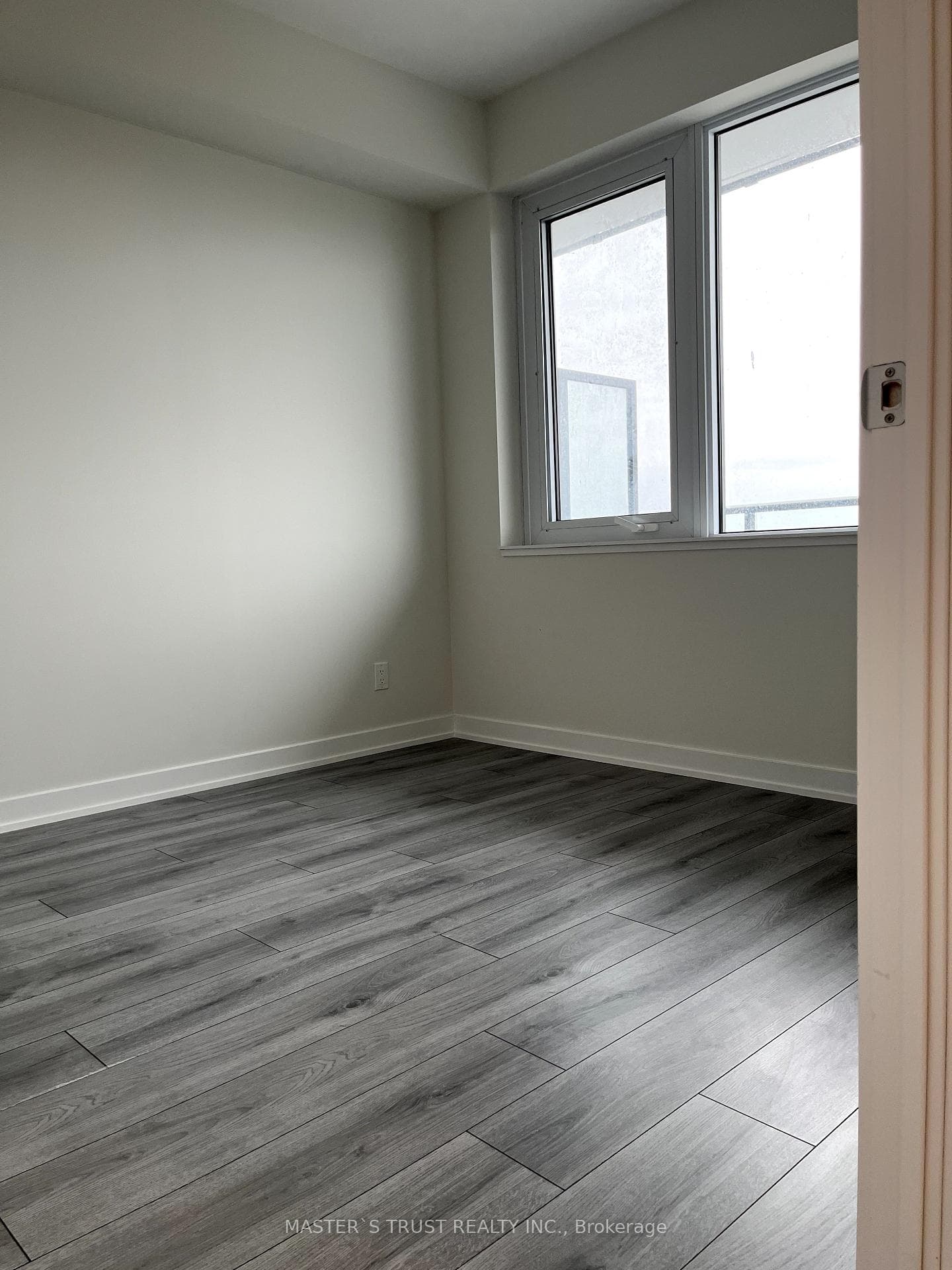 15 Ellerslie Avenue Unit 2907 photo 9