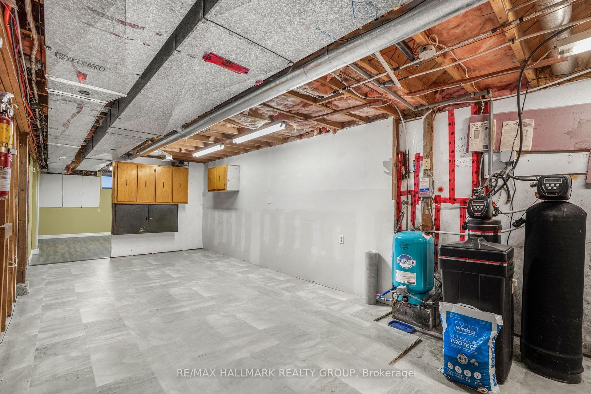 80 Cadieux Street photo 23