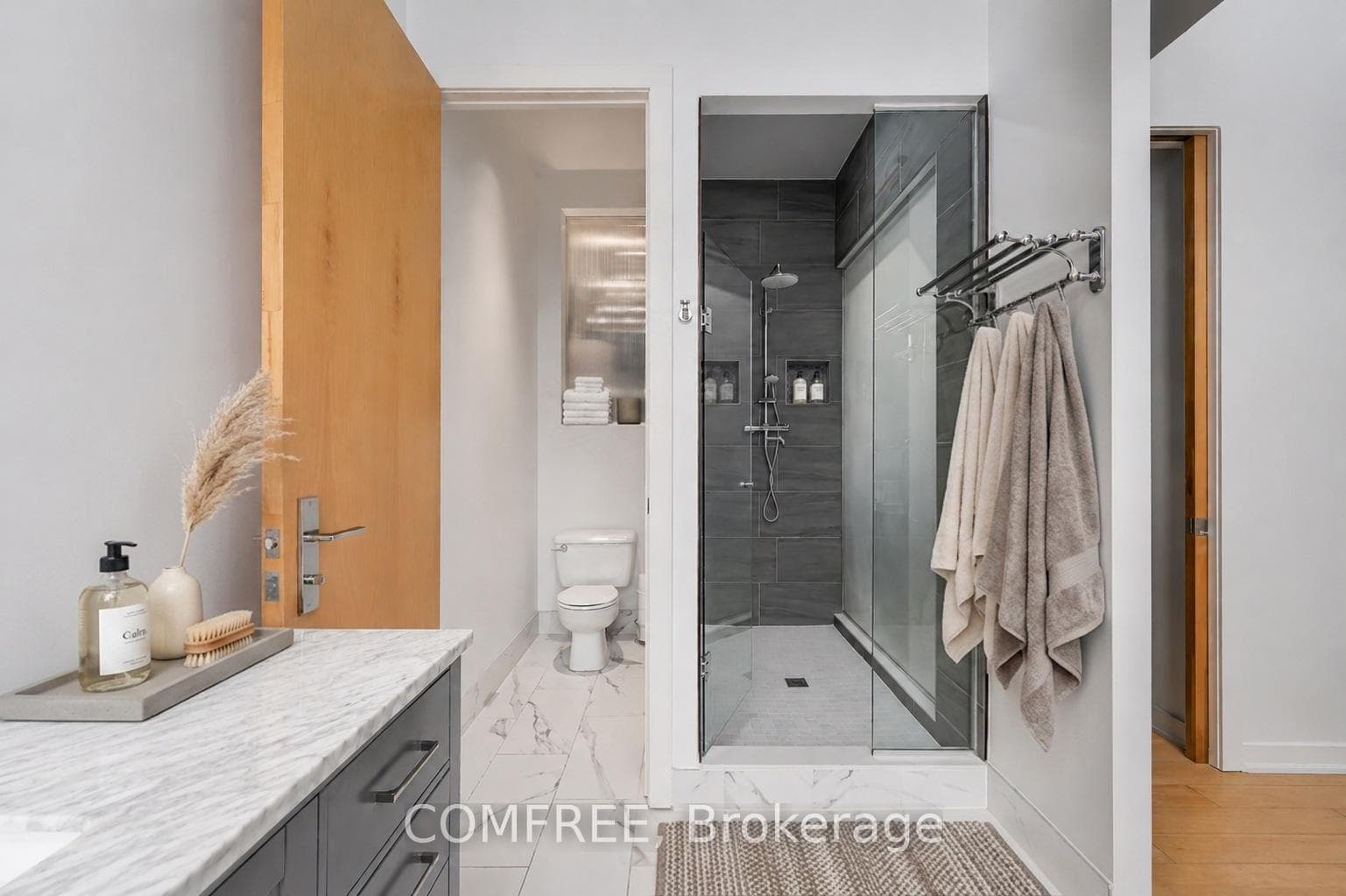 155 Dalhousie Street Unit 914 photo 12