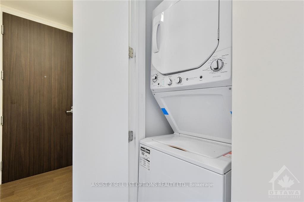 111 CHAMPAGNE Avenue Unit 409 photo 19