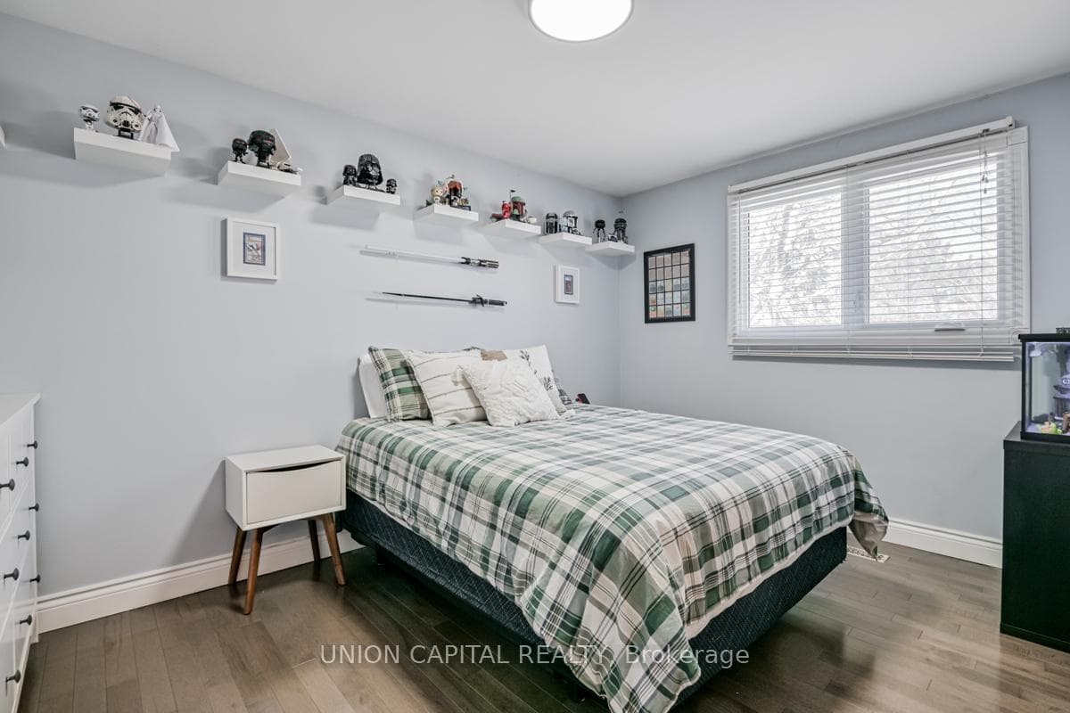 70 Burkholder Street photo 24