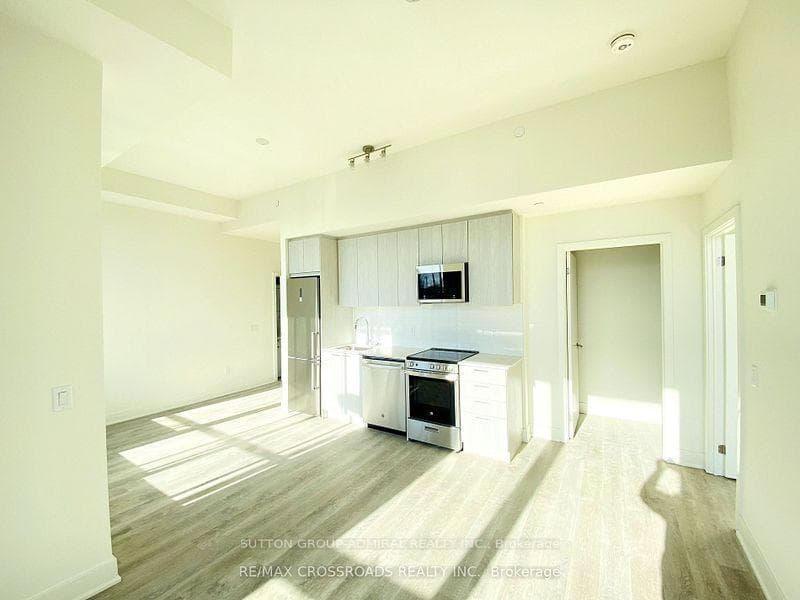 185 Deerfield Road Unit 119 photo 4