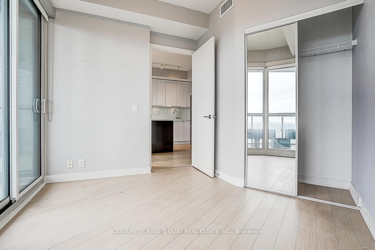 10 Park Lawn Road Unit 2004 photo 38
