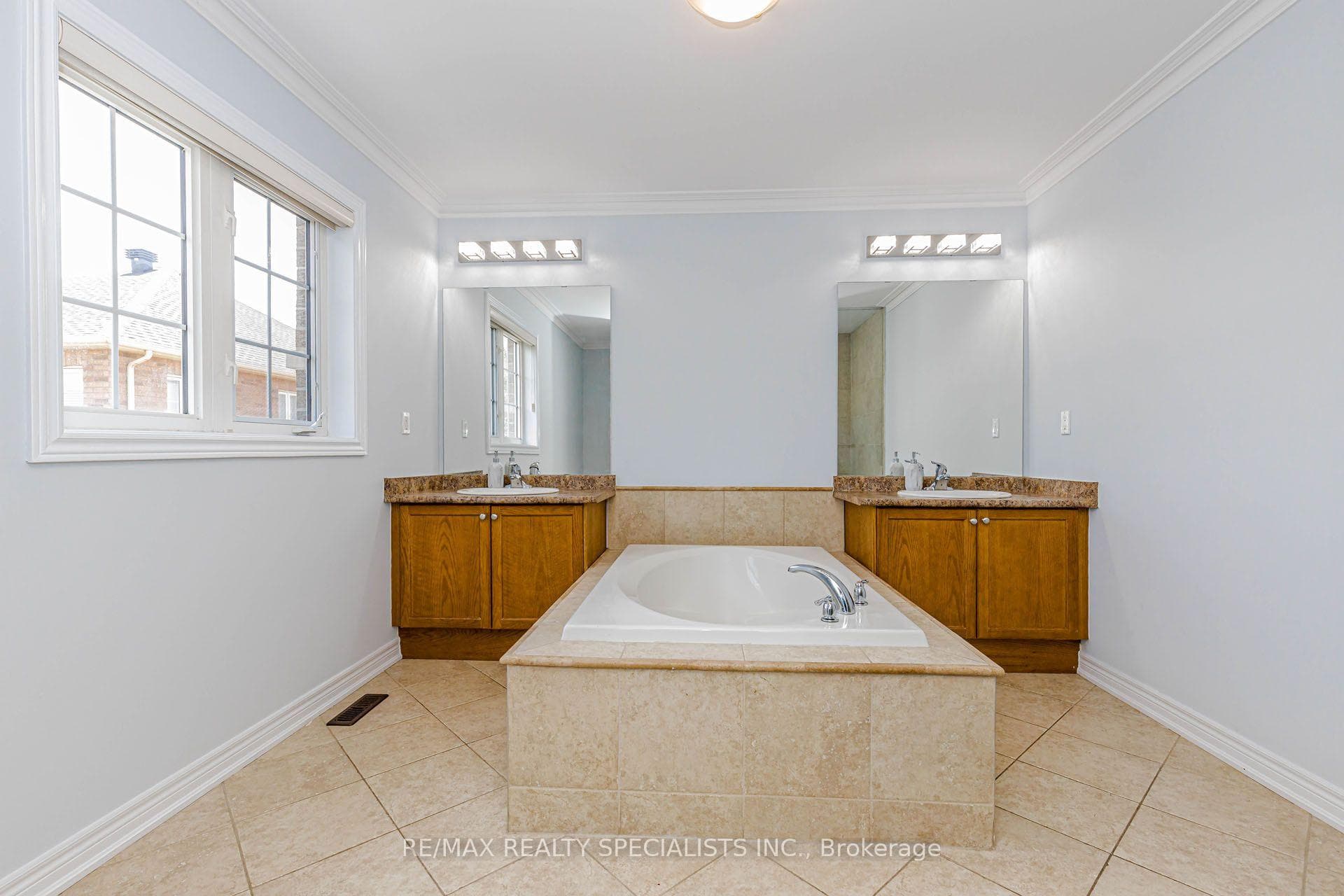 8 Tovey Terrace photo 8