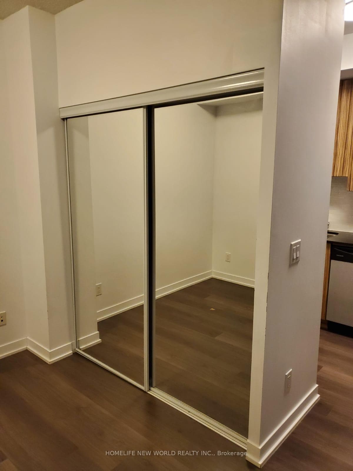 225 Sackville Street Unit 1502 photo 8