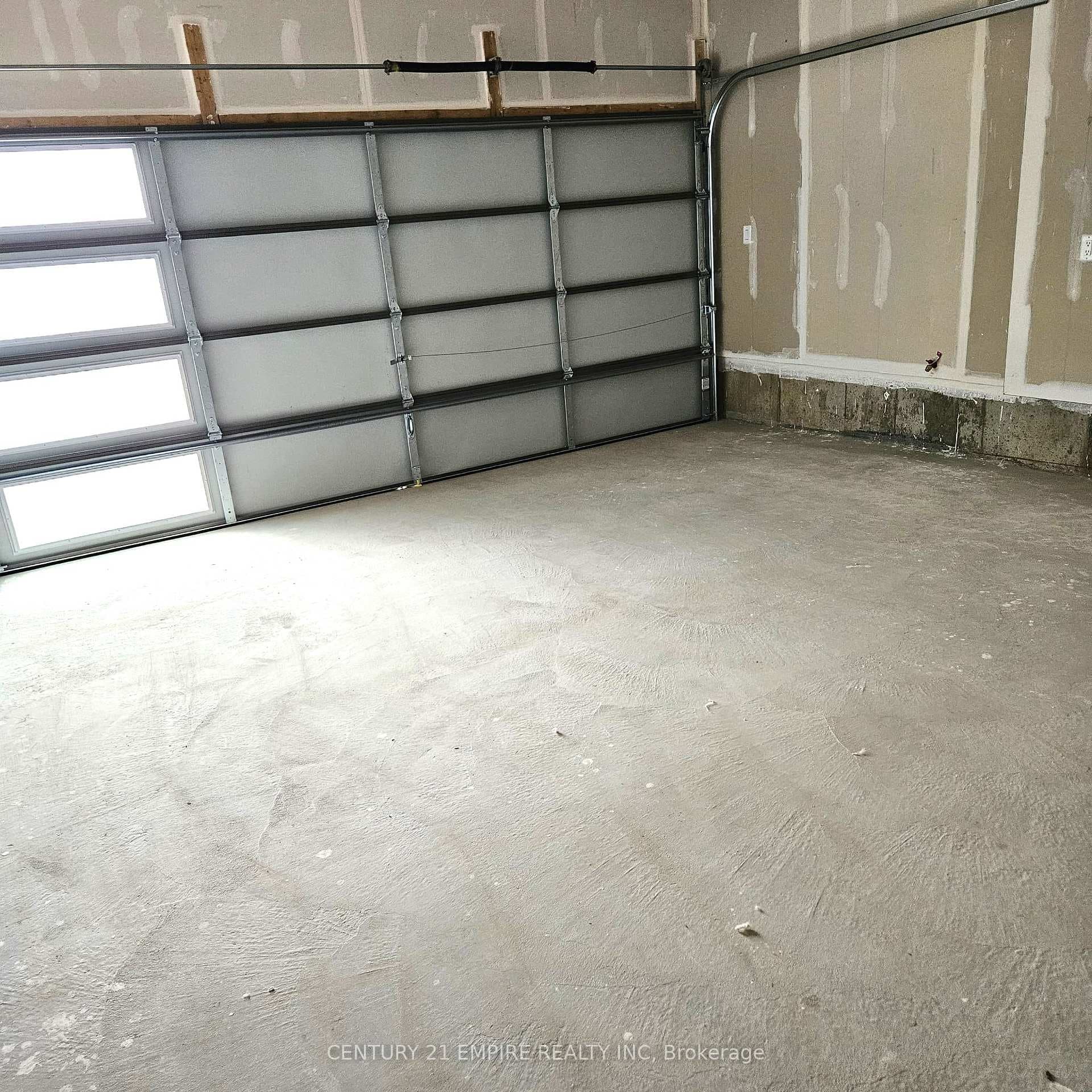 77 Monteith Drive photo 37