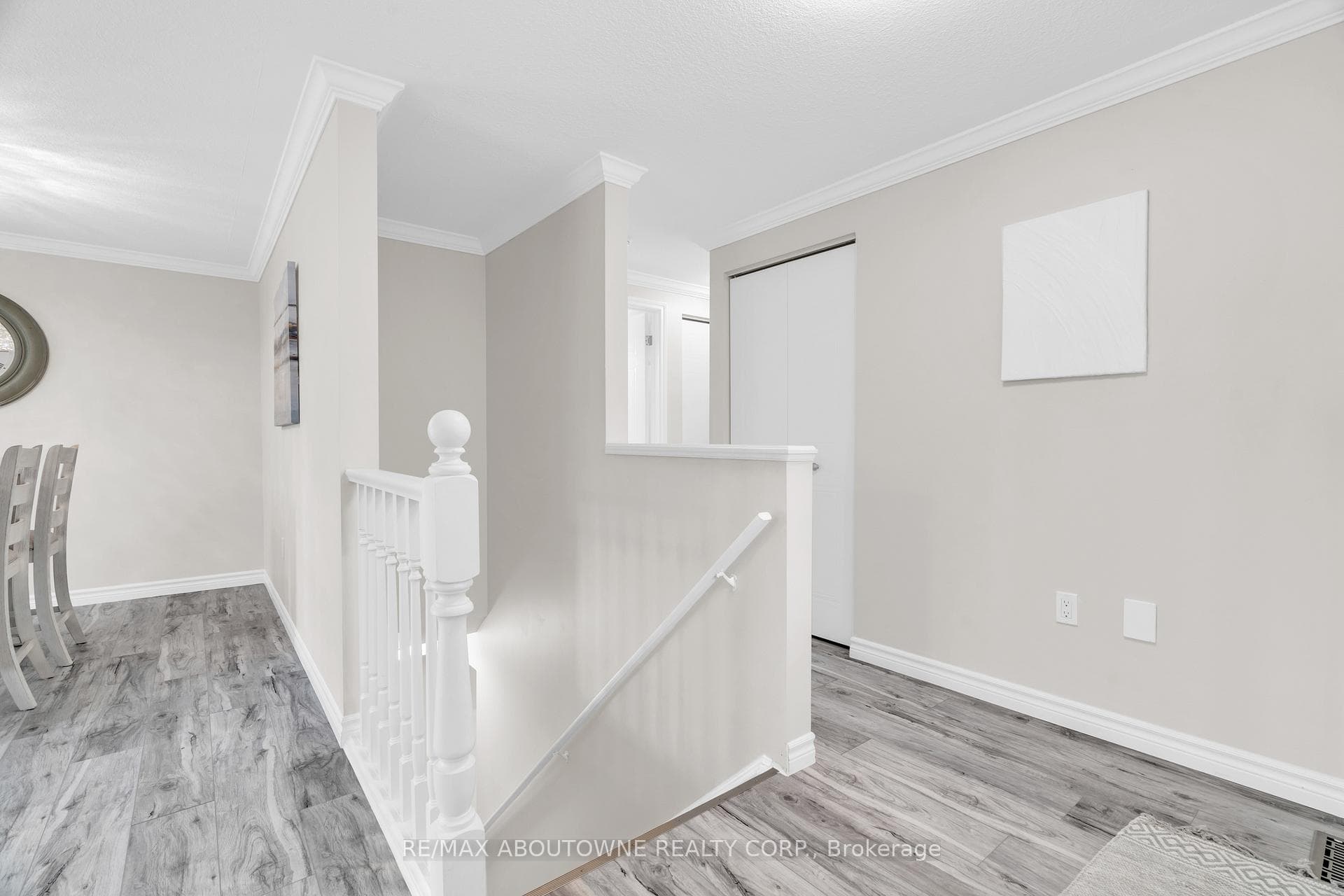20 Moss Place photo 13