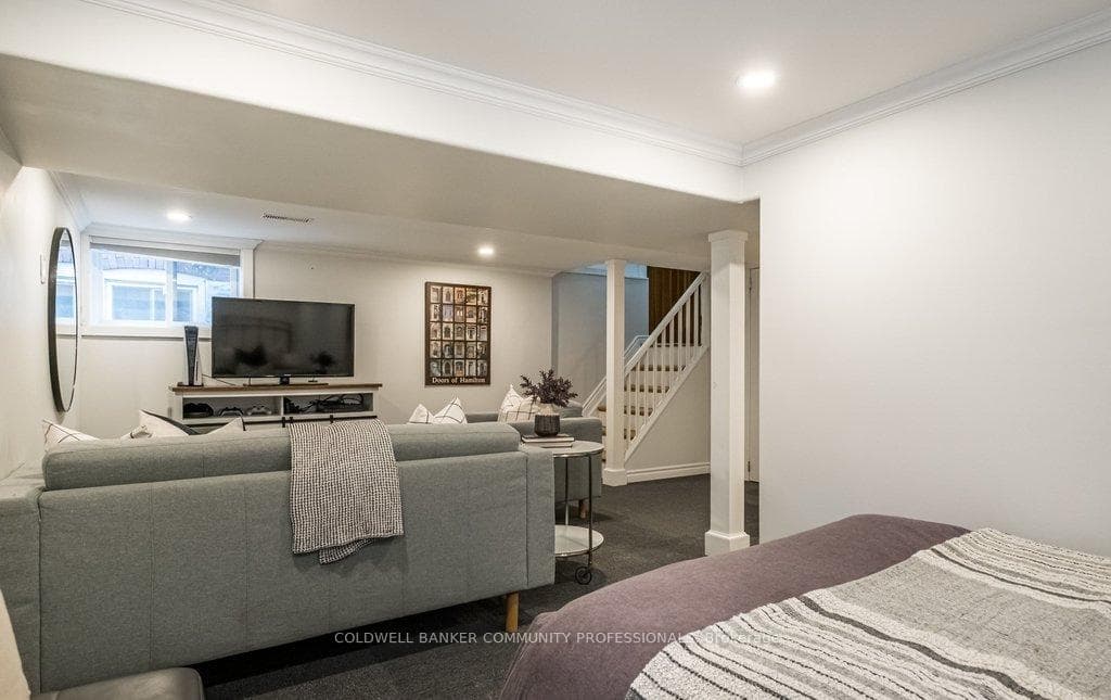 100 Graham Avenue photo 29