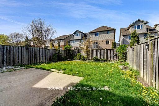 72 Wilkie Crescent photo 30