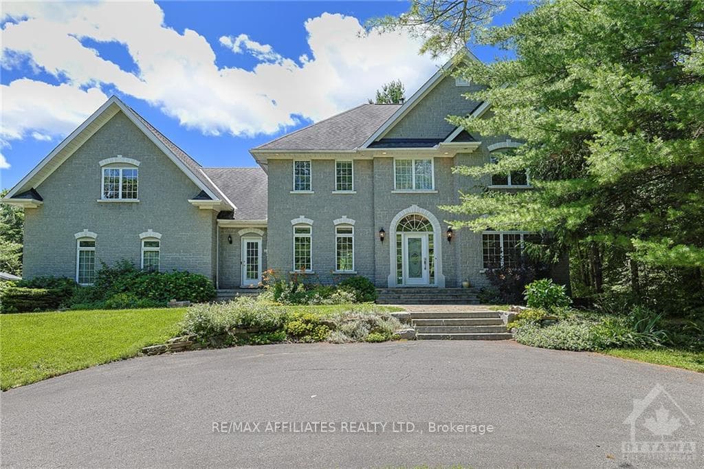 17 THOMAS FULLER Drive photo 2