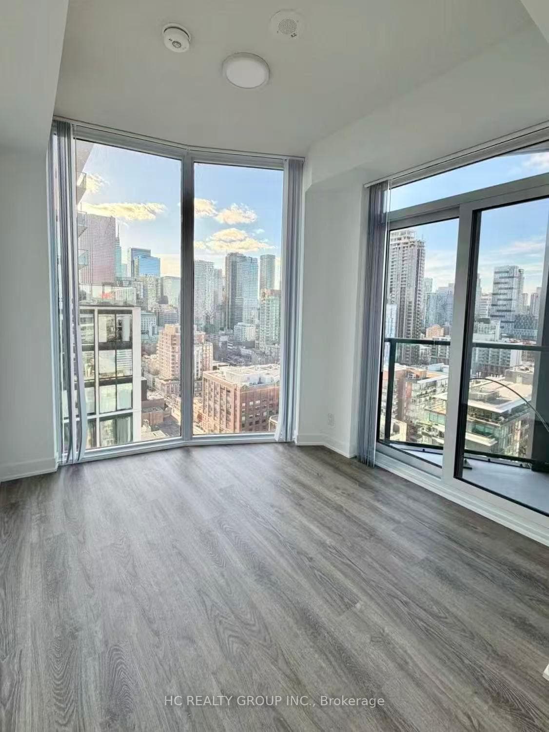 180 Front Street Unit 2712 photo 5