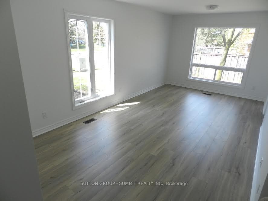 5305 GLEN ERIN Drive Unit 57B photo 20