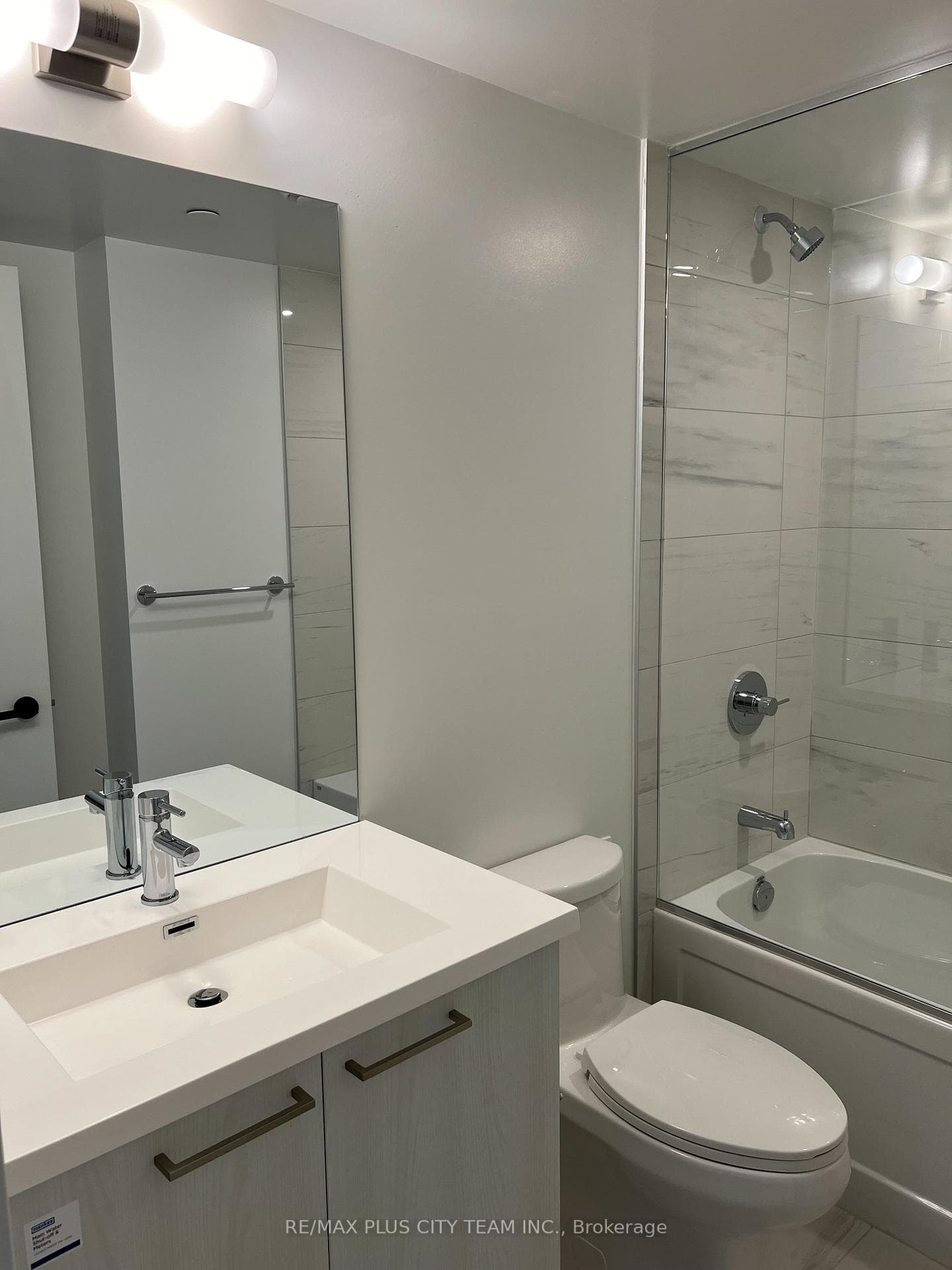 195 Commerce Street Unit 1801 photo 9